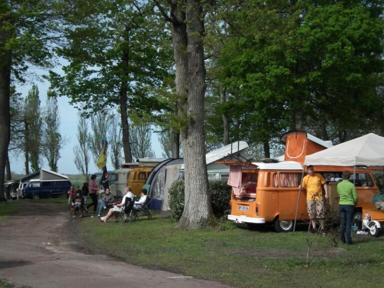 Emplacement Camping du Parc Etaules